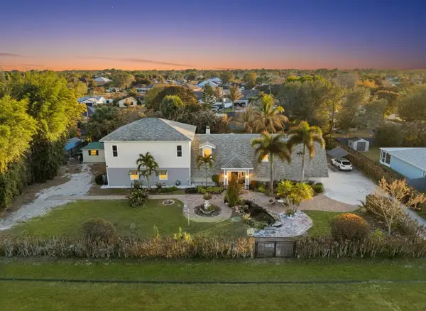 916 SW Abingdon Avenue, Port St Lucie, FL 34953