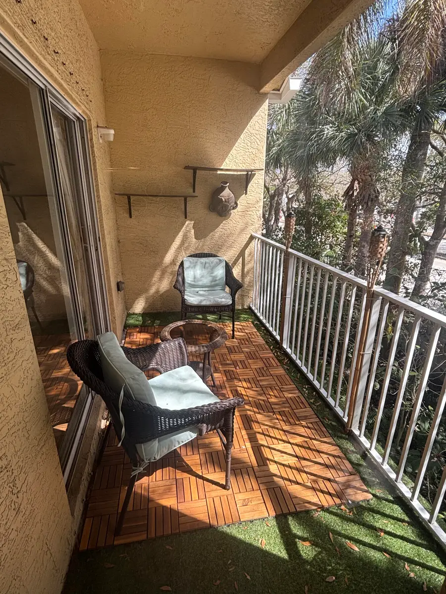 110 Lighthouse Circle #H, Tequesta, FL 33469 - #3