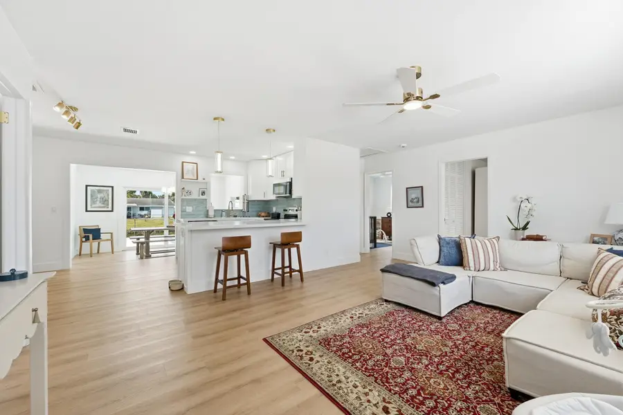 533 Riverside Drive, Palm Beach Gardens, FL 33410 - #2