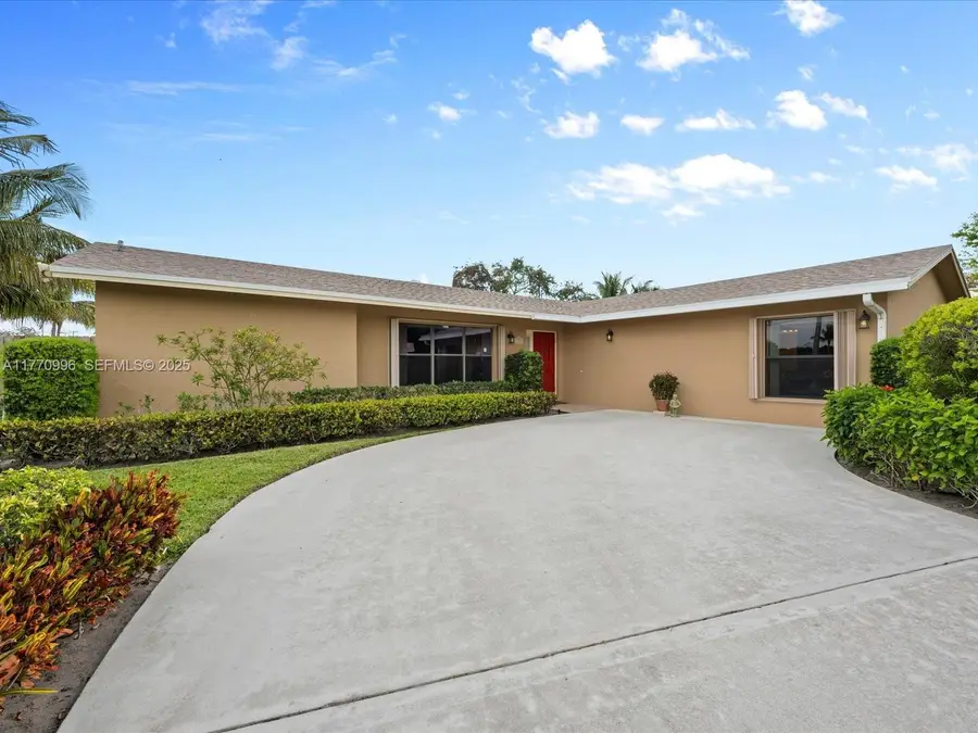 102 Chapel Lane, Tequesta, FL 33469 - #2