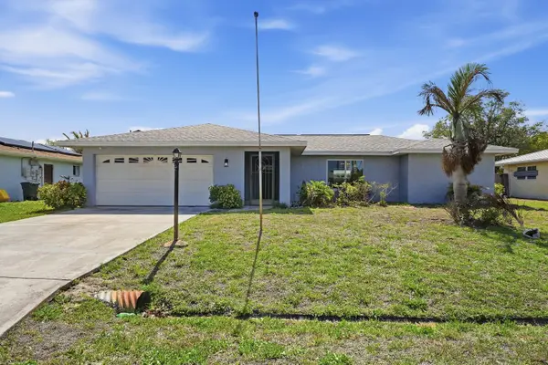 826 SE Quiescent Lane, Port St Lucie, FL 34983