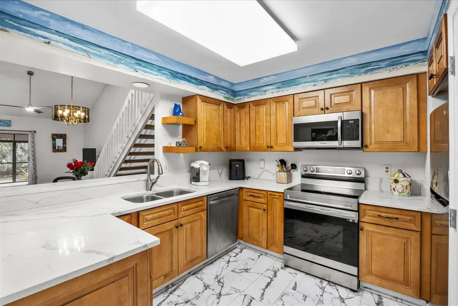 933 NE Sandalwood Place, Jensen Beach, FL 34957 - #3