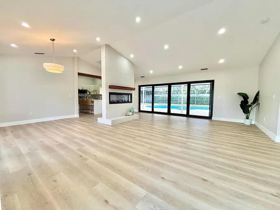 14 SE Paddock Circle, Jupiter, FL 33469 - #2