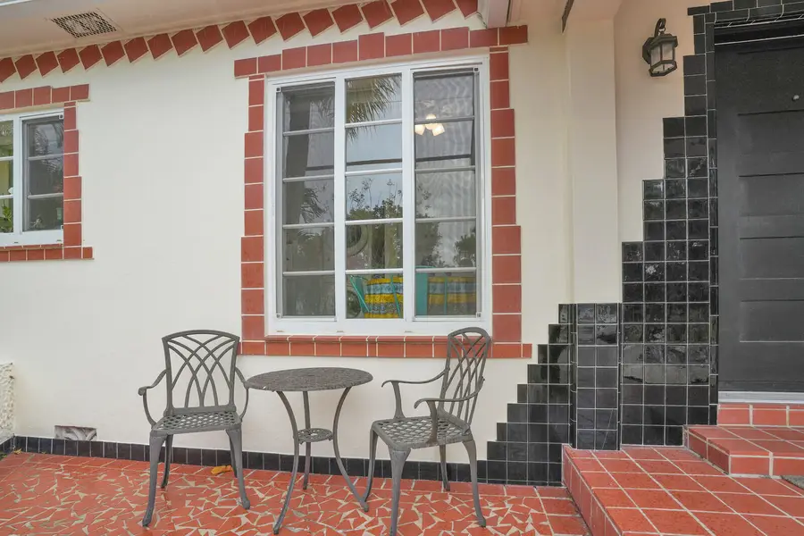 417 N 12th Avenue N, Lake Worth, FL 33460 - #2