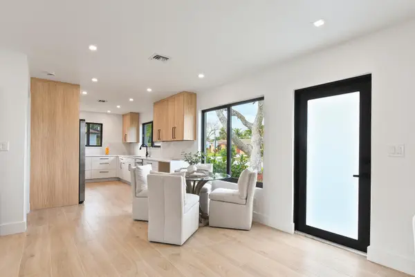 1320 S Deerfield Avenue, Deerfield Beach, FL 33441