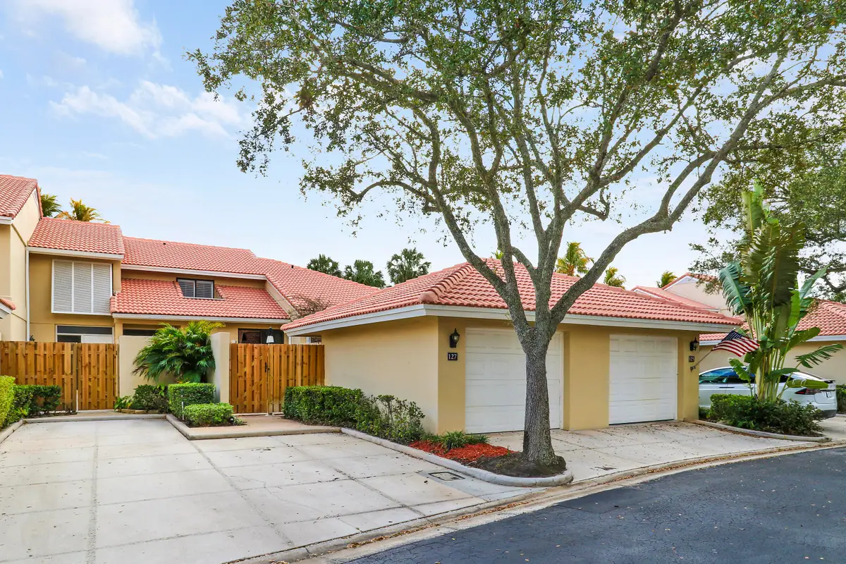 127 Old Meadow Way, Palm Beach Gardens, FL 33418 - #1