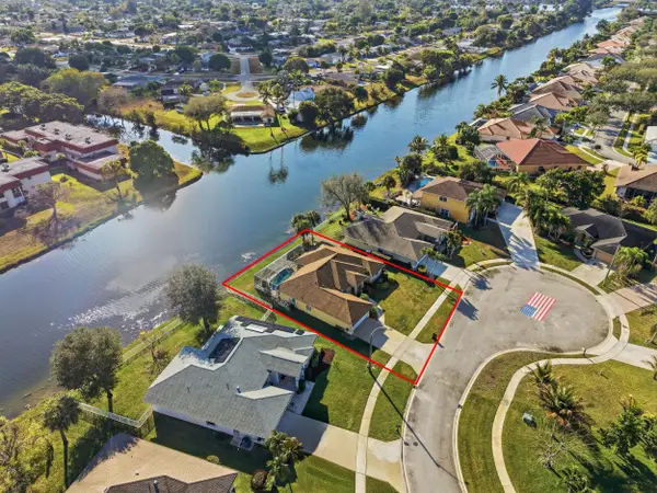 106 Locust Lane, Royal Palm Beach, FL 33411