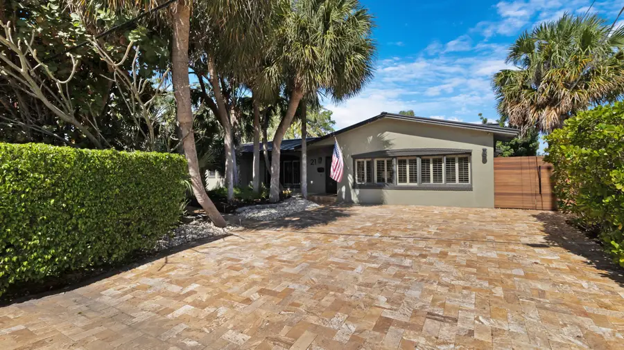 21 SE 14th Street, Pompano Beach, FL 33060 - #2