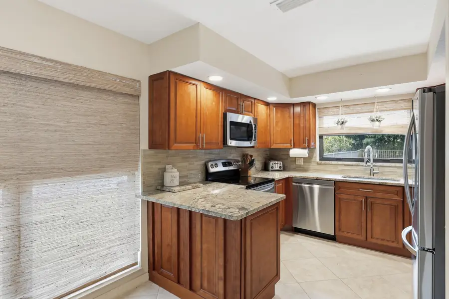 6750 Eastpointe Pines St Street, Palm Beach Gardens, FL 33418 - #3