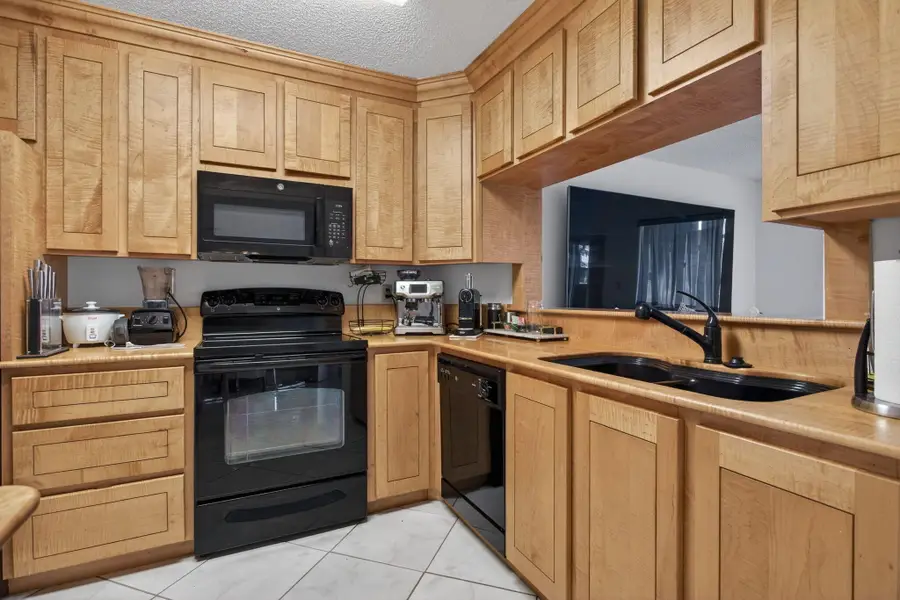 2274 Discovery Circle W #2274, Deerfield Beach, FL 33442 - #3