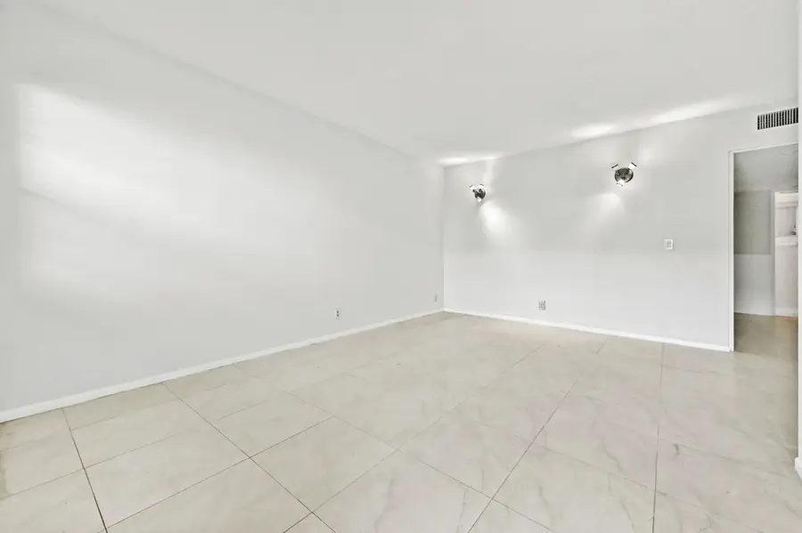 240 Croton Avenue #102, Lantana, FL 33462 - #3