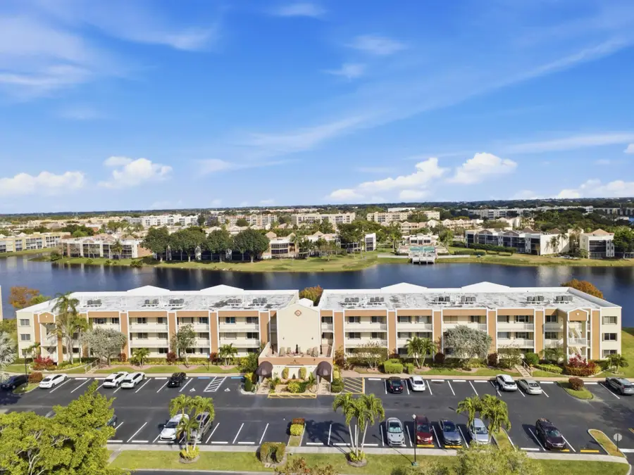 7292 S Devon Drive #302, Tamarac, FL 33321 - #2