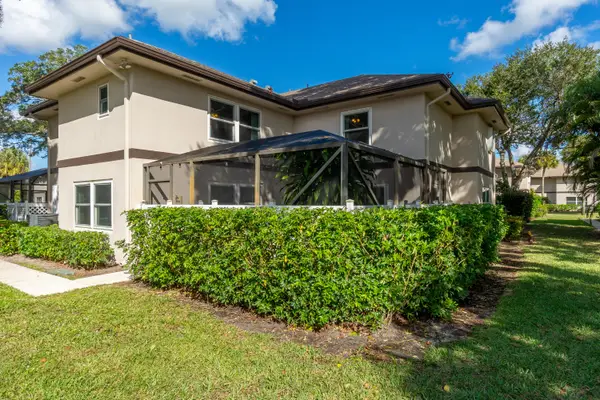 31 Clinton Court #C, West Palm Beach, FL 33411
