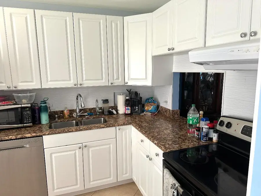 234 Lake Meryl Drive, West Palm Beach, FL 33411 - #2