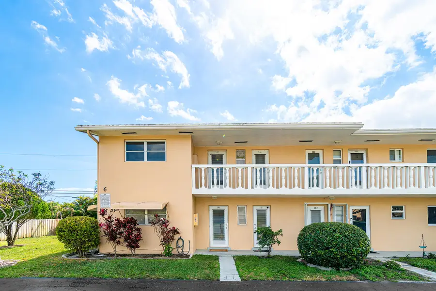 108 NE 20th Avenue Ne #201, Boynton Beach, FL 33435 - #3