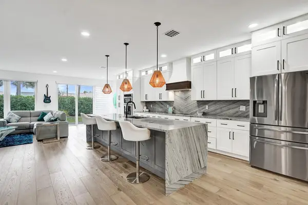 6800 Via Regina, Boca Raton, FL 33433