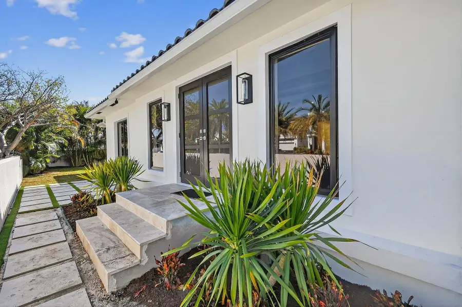 326 Palmetto Street, West Palm Beach, FL 33405 - #3