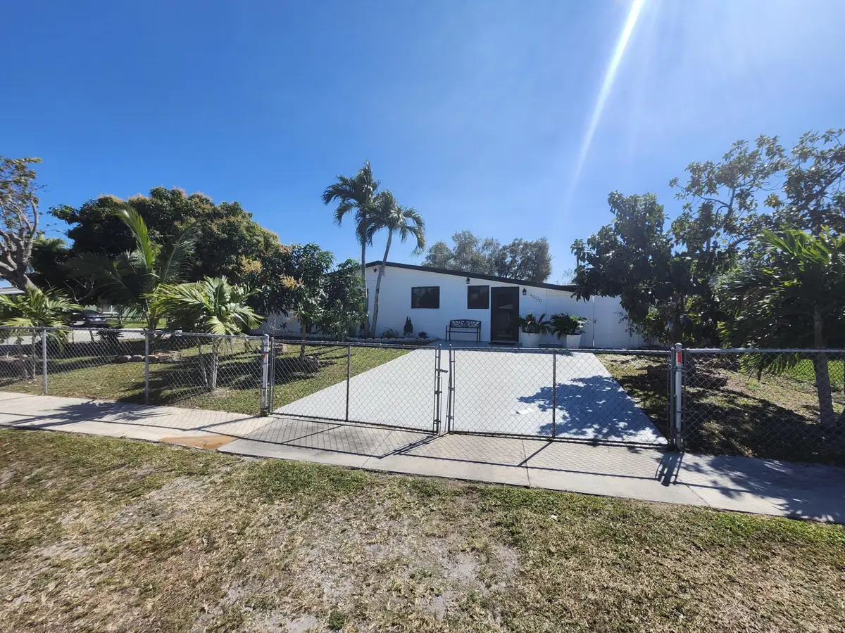 5500 SW Sw 37th Street Street, Davie, FL 33314 - #1