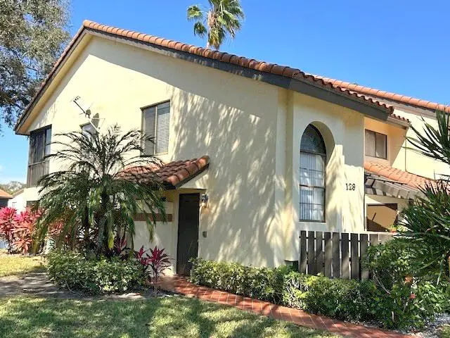 10415 S Circle Lake Drive #201, Boynton Beach, FL 33437 - #2