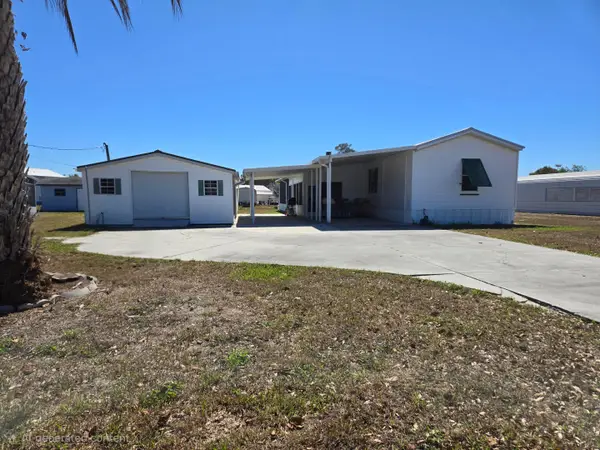 1365 Chobee Loop, Okeechobee, FL 34974