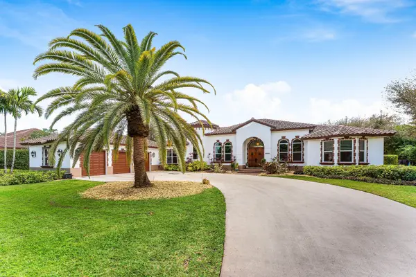 8880 S Kendale Circle, Lake Worth Beach, FL 33467