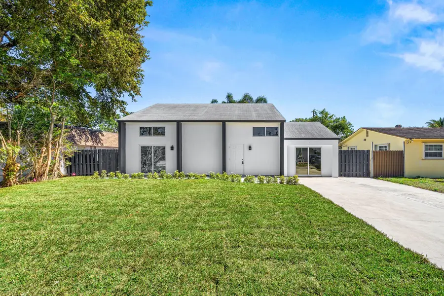 4412 Wilkinson Drive, Lake Worth, FL 33461 - #3