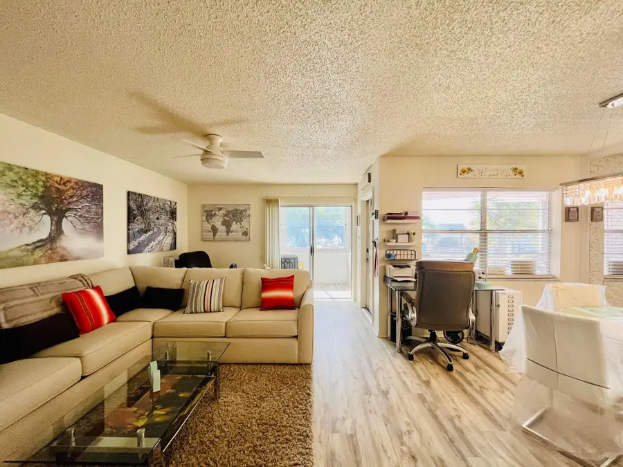 50 Plymouth F, West Palm Beach, FL 33417 - #3