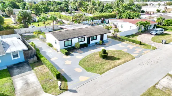 2890 Marbill Road, West Palm Beach, FL 33406