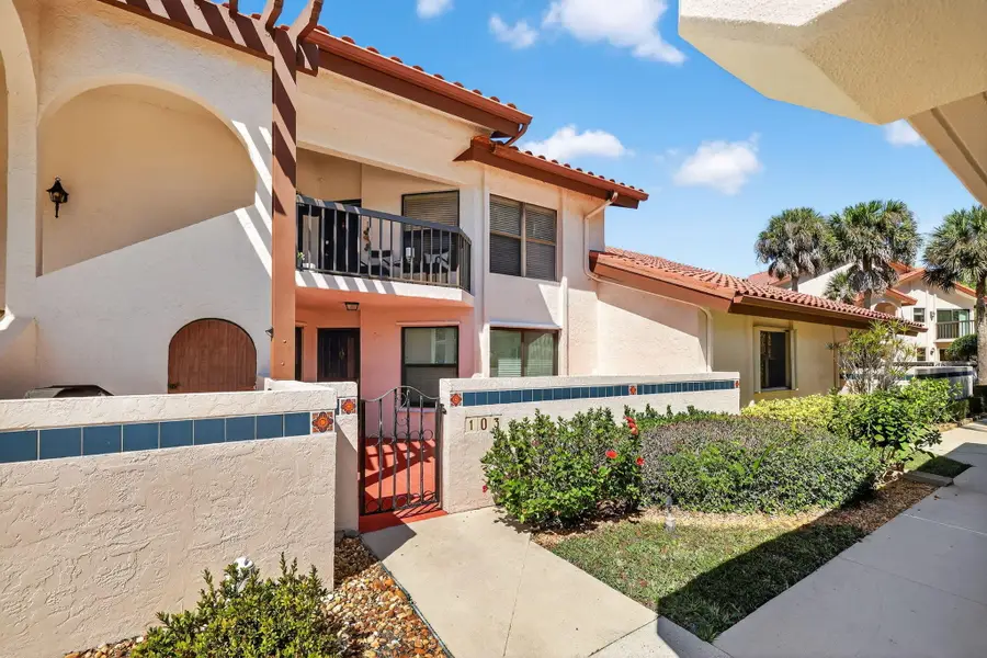 6060 SE Martinique Drive #103, Stuart, FL 34997 - #2