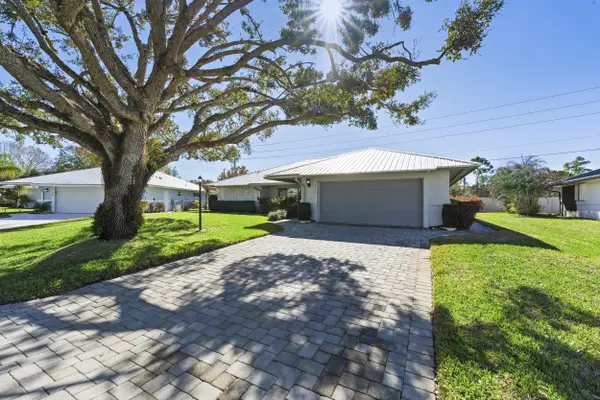 5100 SE Hanson Circle, Stuart, FL 34997