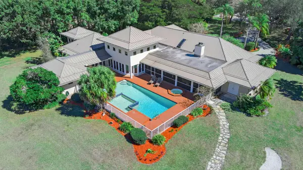 5564 Whirlaway Road, Palm Beach Gardens, FL 33418