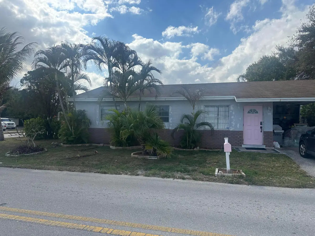 106 S Caloosahatchee Avenue, Jupiter, FL 33458 - #1