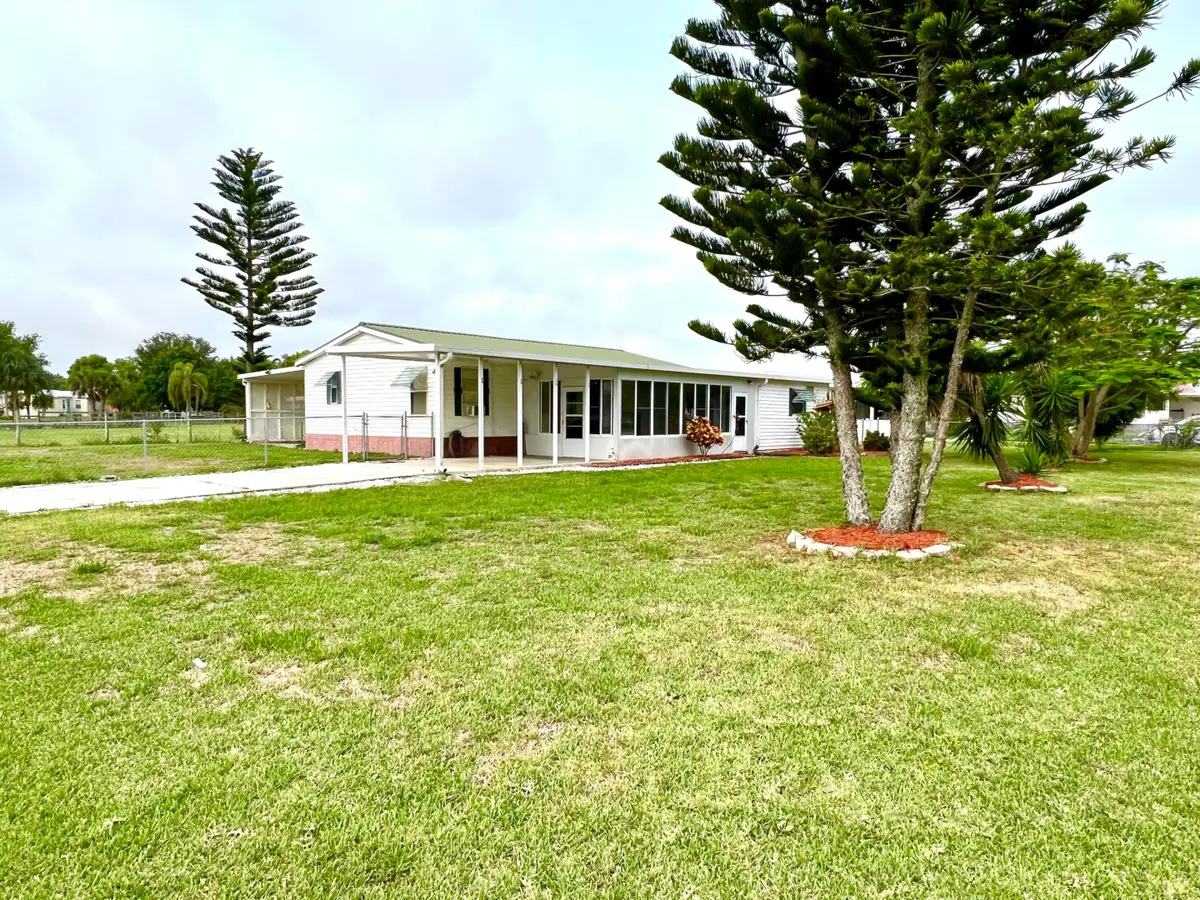 1303 Jordan Loop, Okeechobee, FL 34974 - #1