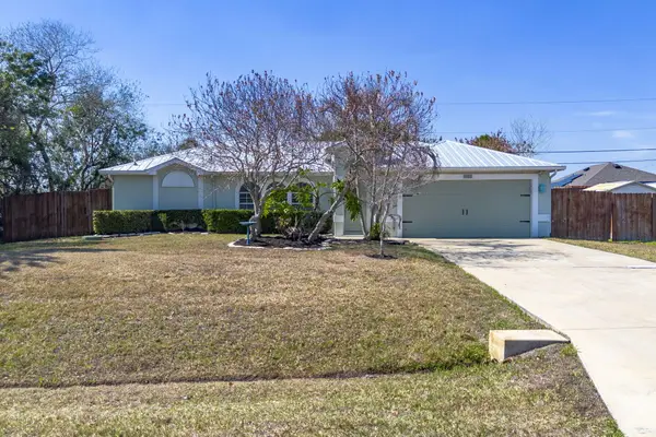 1966 SW Guernsey Street, Port St Lucie, FL 34987