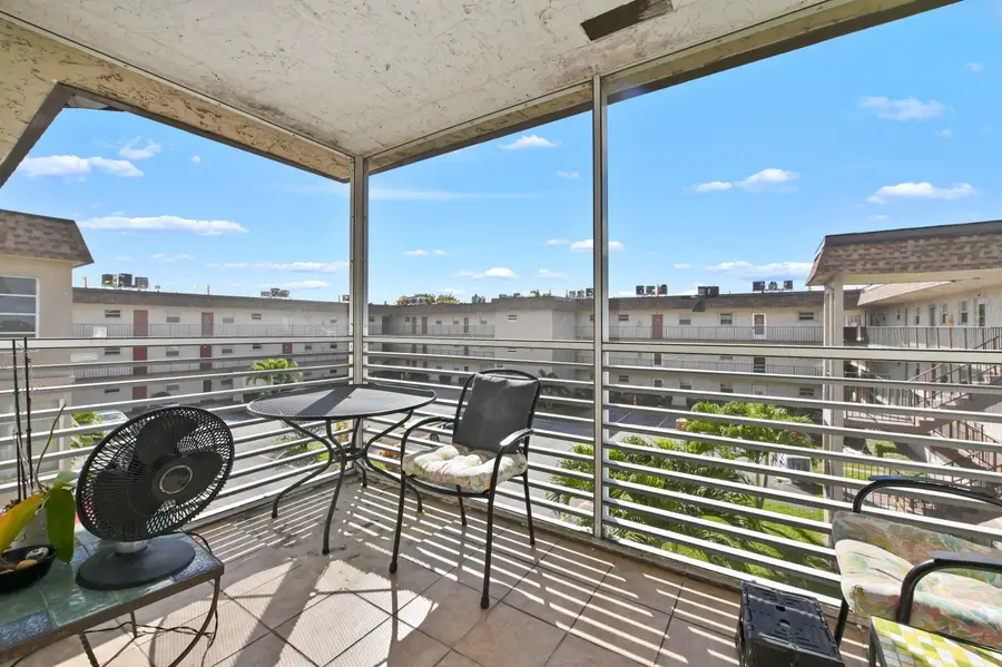 721 Lori Drive #313, Palm Springs, FL 33461 - #2