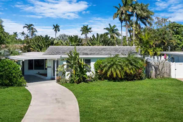 909 SE 16th Place, Deerfield Beach, FL 33441