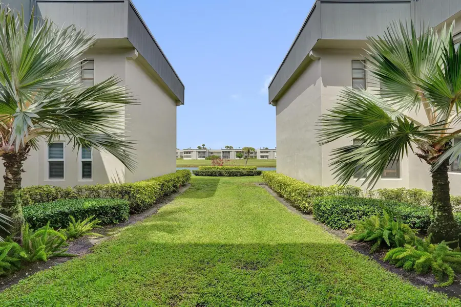 54 Piedmont B, Delray Beach, FL 33484 - #2