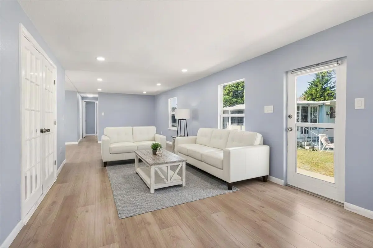 47 Tangerine Avenue, Fort Pierce, FL 34982 - #1