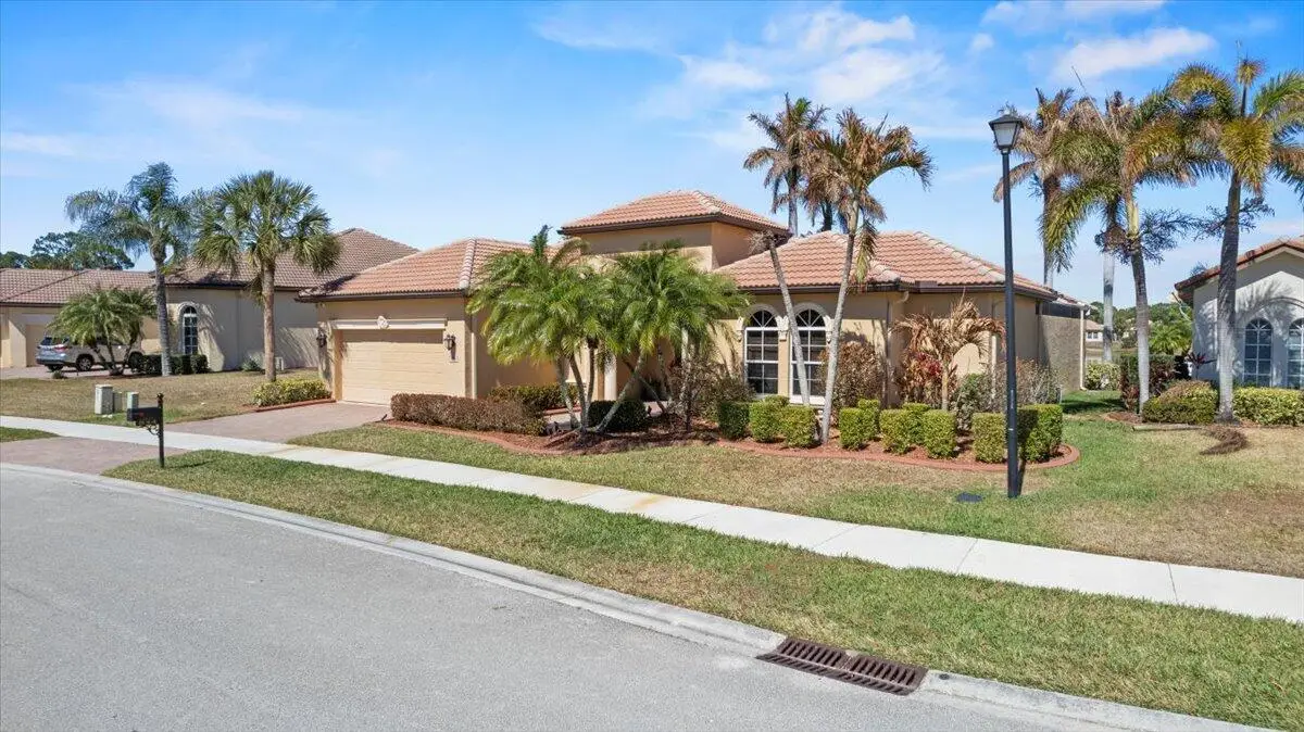 814 SW Saint Julien Court, Port Saint Lucie, FL 34986 - #1