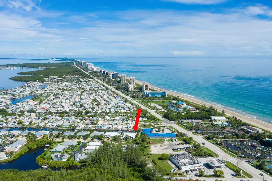 18 Aqua Ra Drive, Jensen Beach, FL 34957 - #2