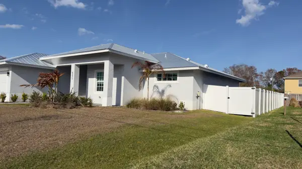 5271 NW Mayfield Lane, Port St Lucie, FL 34983
