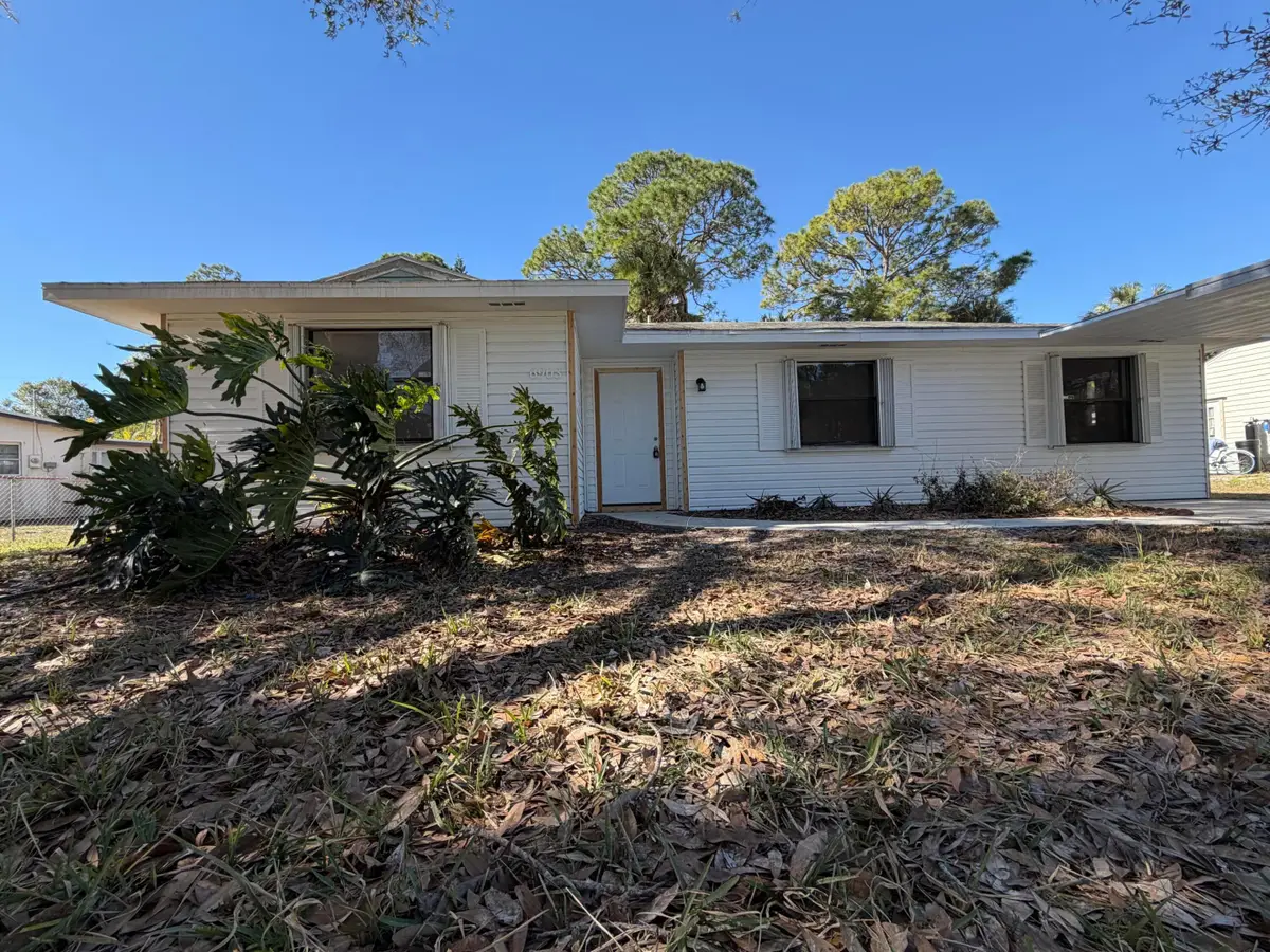 6903 Shannon Drive, Fort Pierce, FL 34951 - #1