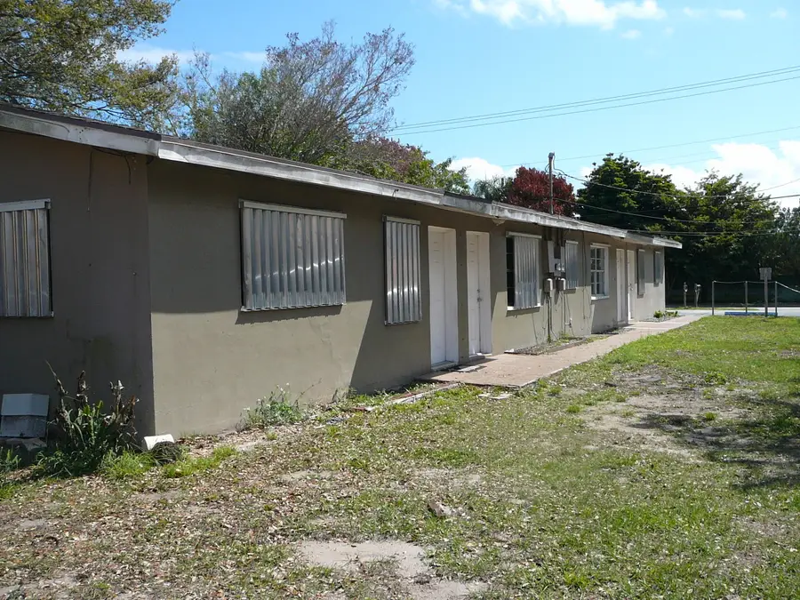 510 Gardenia Avenue, Fort Pierce, FL 34982 - #3