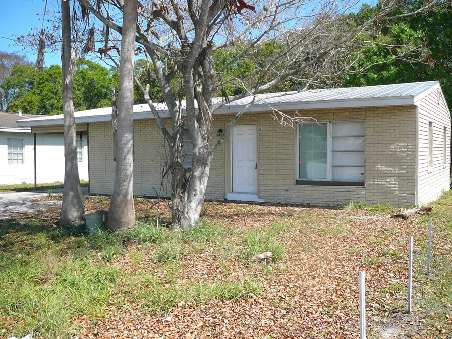 512 S 25th Street, Fort Pierce, FL 34950 - #2