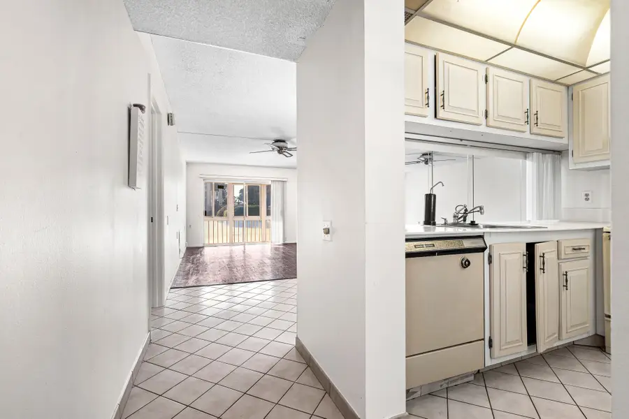 4602 Martinique Way #E1, Coconut Creek, FL 33066 - #3