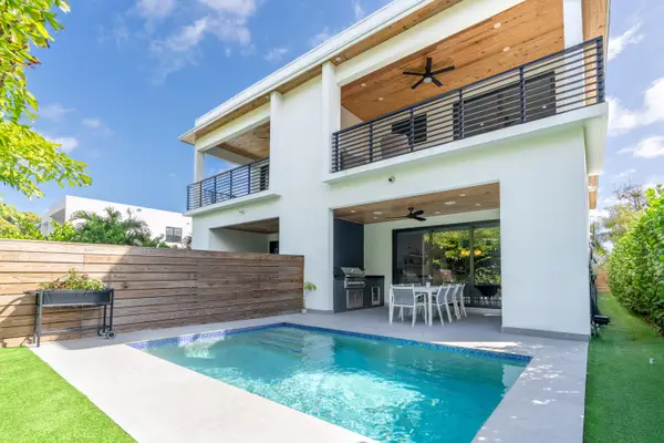 1123 NE 12th Avenue #A, Fort Lauderdale, FL 33304