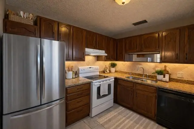 29 Lake Vista Trail Trail #205, Port Saint Lucie, FL 34952 - #3