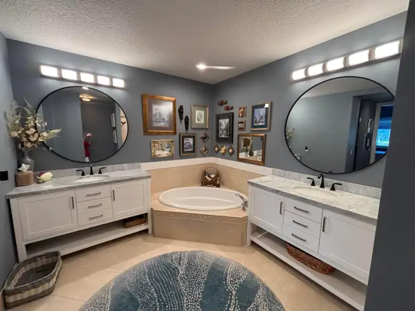 18 Harbour Isle Drive W #102, Fort Pierce, FL 34949