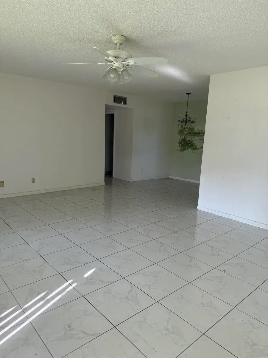 211 Country Lane E #A, Boynton Beach, FL 33435 - #3