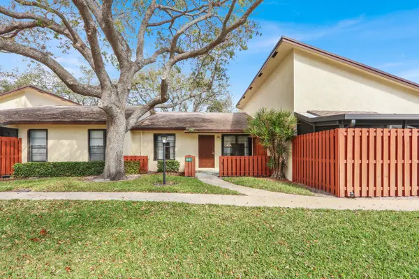 8091 SE Villa Circle, Hobe Sound, FL 33455